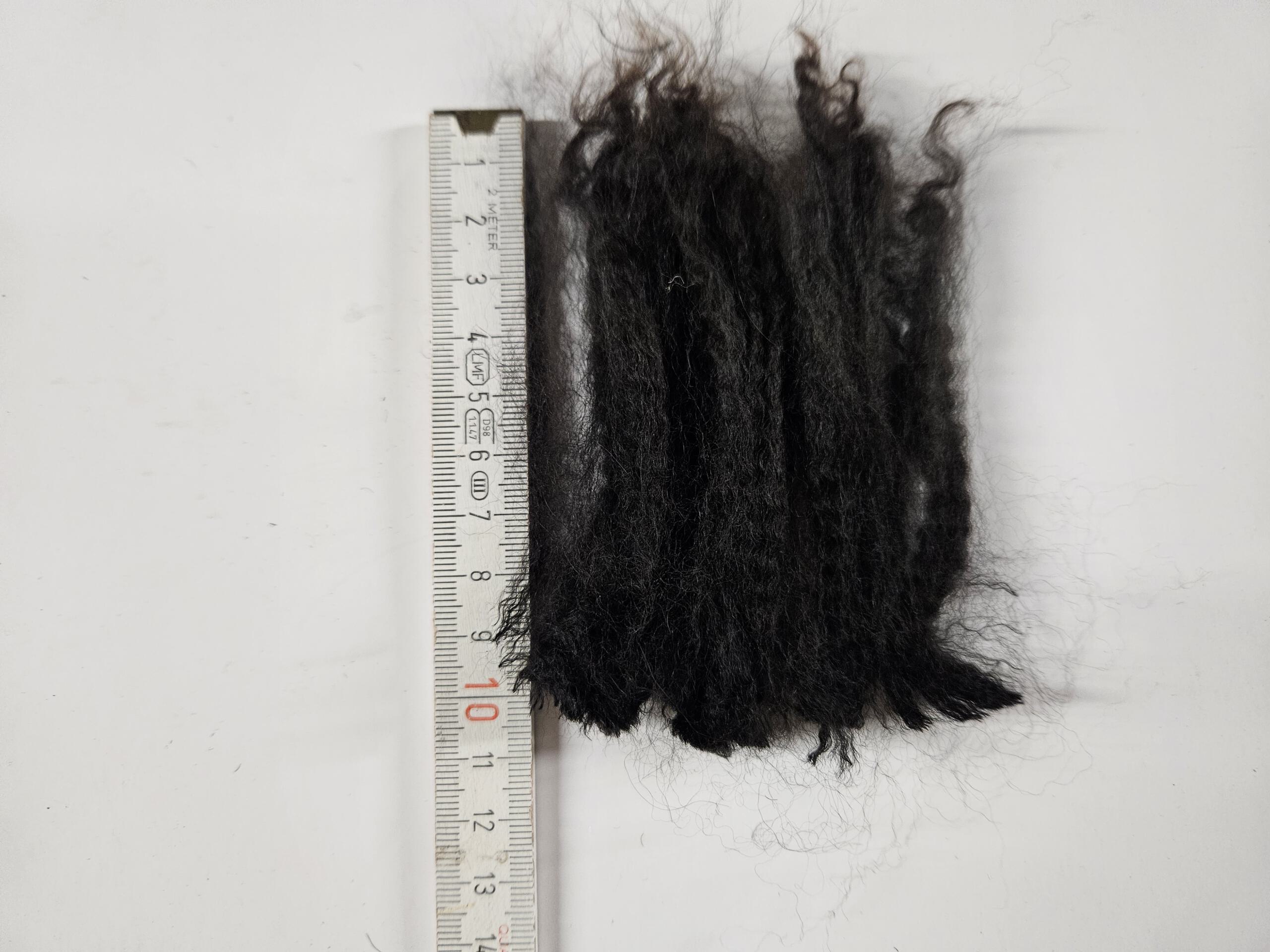 Alpaka-Wolle schwarz, Edelfasern zum Spinnen und Basteln 100g – Bild 2